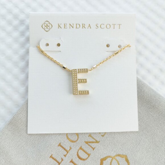 Kendra Scott Gold Letter E Pendant Necklace NEW - Picture 1 of 4